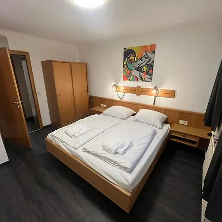 Twenty Seven Bed & Breakfast Zell am See