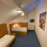 Twenty Seven Bed & Breakfast